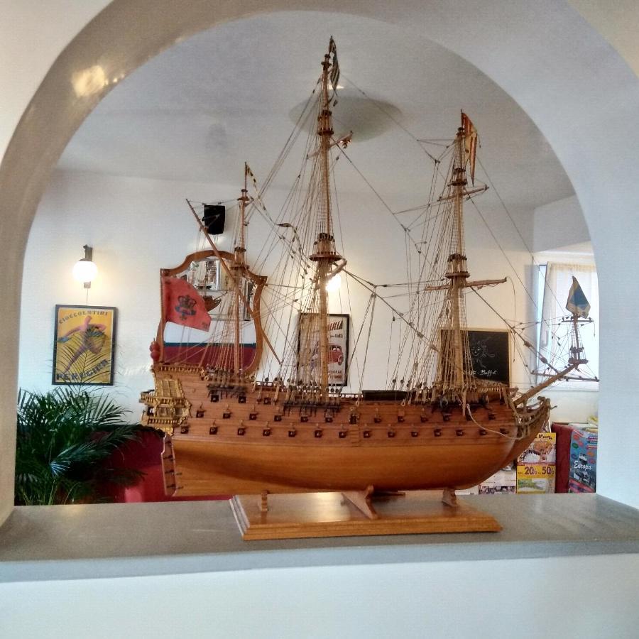 Villa Romana Lignano Sabbiadoro Buitenkant foto