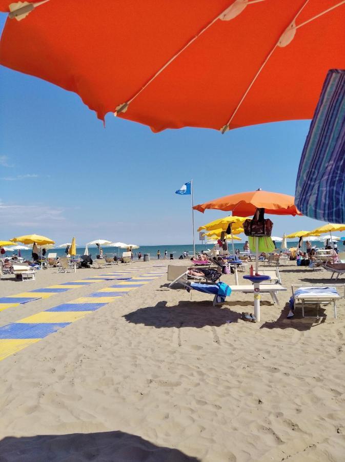 Villa Romana Lignano Sabbiadoro Buitenkant foto